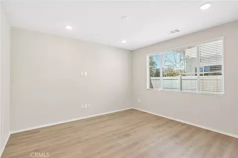 Living - 1137 Tropic Ct, Redlands, CA 92374 photo 3 of 5
