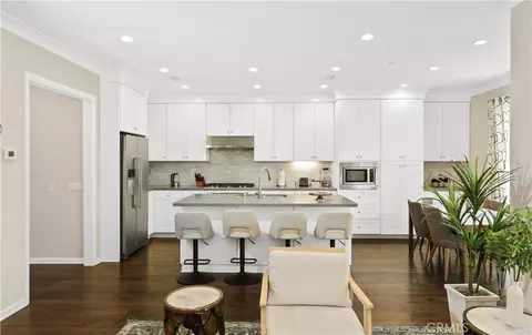 Kitchen - 231 Rodeo, Irvine, CA 92602 photo 5 of 6