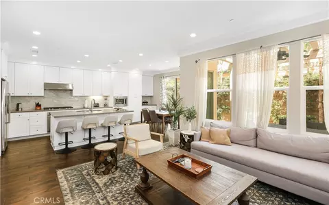 Entry Way - 231 Rodeo, Irvine, CA 92602 photo 1 of 3
