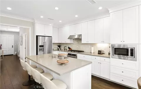 Kitchen - 231 Rodeo, Irvine, CA 92602 photo 4 of 6