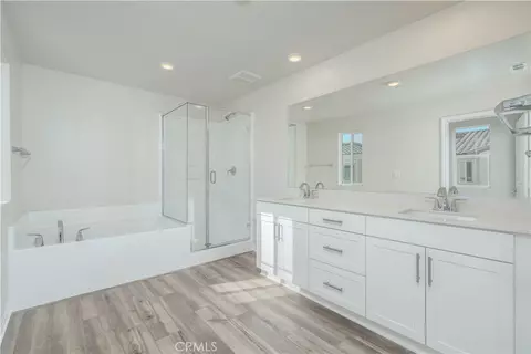 Bath - 466 Meyer, Upland, CA 91786 photo 2 of 4