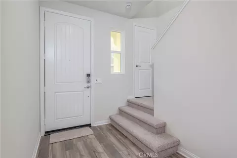 Entry Way - 466 Meyer, Upland, CA 91786 photo 2 of 6