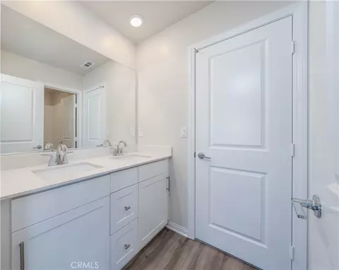 Entry Way - 466 Meyer, Upland, CA 91786 photo 4 of 4