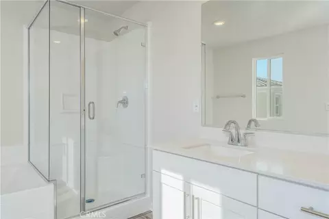 Bath - 466 Meyer, Upland, CA 91786 photo 3 of 5