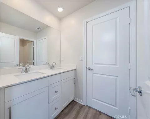 Entry Way - 466 Meyer, Upland, CA 91786 photo 5 of 5