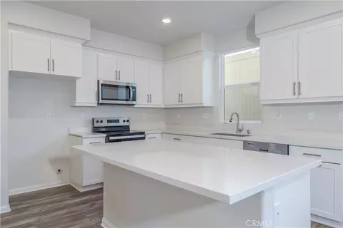 Kitchen - 466 Meyer, Upland, CA 91786 photo 1 of 2