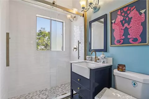 Bath - 1030 E Ocean Blvd #401, Long Beach, CA 90802 photo 1 of 1