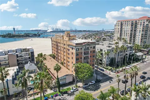 View/Area - 1030 E Ocean Blvd #401, Long Beach, CA 90802 photo 3 of 4