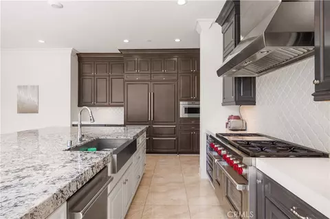Kitchen - 92 Interstellar, Irvine, CA 92618 photo 6 of 7