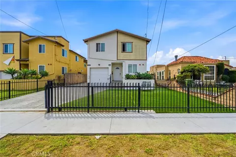 210 W 105th St, Los Angeles, CA 90003