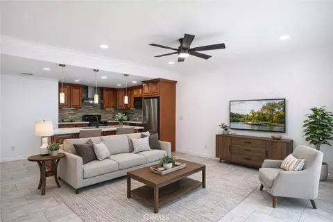 14133 Windjammer Ln, Westminster, CA 92683 photo 2