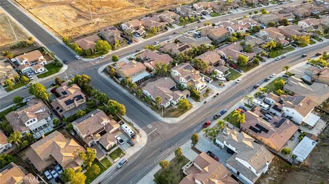 View/Area - 239 Monument Pkwy, Perris, CA 92570 photo 5 of 9