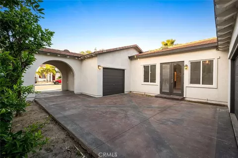 Exterior - 239 Monument Pkwy, Perris, CA 92570 photo 5 of 10