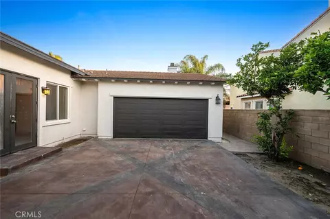 Exterior - 239 Monument Pkwy, Perris, CA 92570 photo 6 of 10