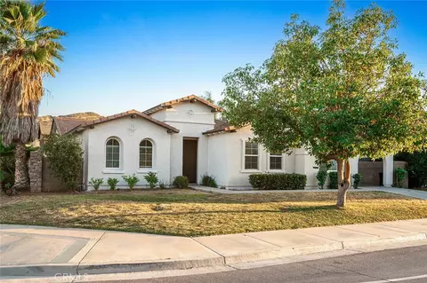 239 Monument Pkwy, Perris, CA 92570