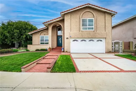 3601 Bluebell St, Seal Beach, CA 90740