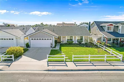 17091 Friml Ln, Huntington Beach, CA 92649