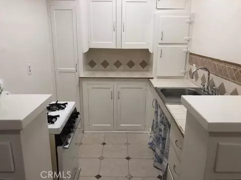 Kitchen - 723 E 3rd, Long Beach, CA 90802 photo 2 of 3