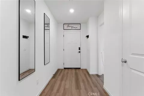 Entry Way - 8716 Akero, Bakersfield, CA 93307 photo 2 of 6