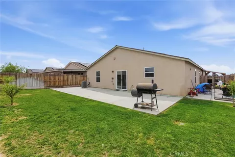 Exterior - 8716 Akero, Bakersfield, CA 93307 photo 4 of 4