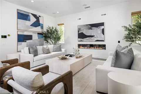 Living - 79 Eider Run, Irvine, CA 92618 photo 2 of 5