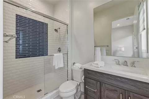 Bath - 79 Eider Run, Irvine, CA 92618 photo 4 of 6