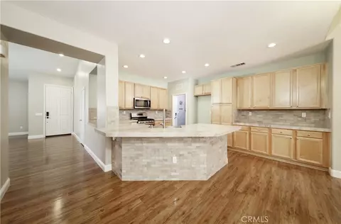 Kitchen - 1198 Canyon Dr W, Tehachapi, CA 93561 photo 1 of 4
