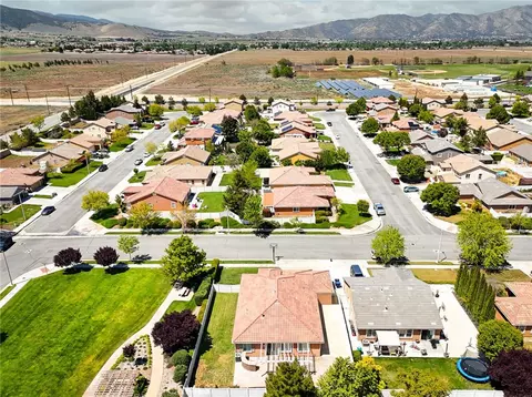 View/Area - 1198 Canyon Dr W, Tehachapi, CA 93561 photo 4 of 7