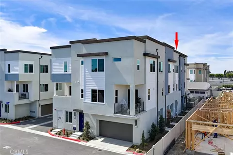 7255 Aura Cir, Huntington Beach, CA 92647