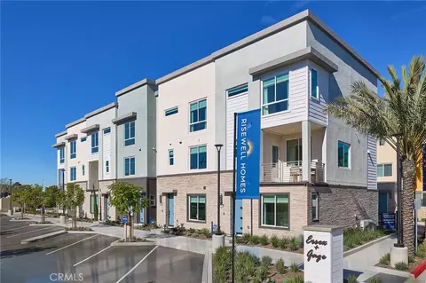 7255 Aura Cir, Huntington Beach, CA 92647