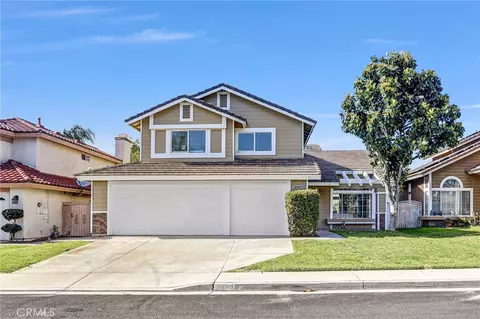 13720 Arapaho St, Fontana, CA 92336