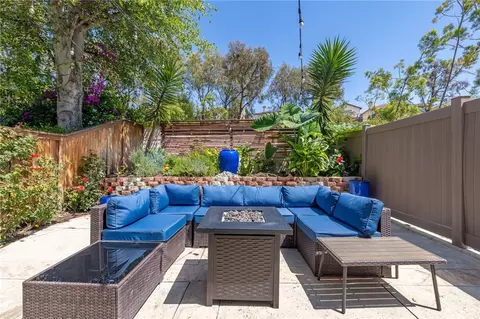 63 Poppyfield Ln, Rancho Santa Margarita, CA 92688