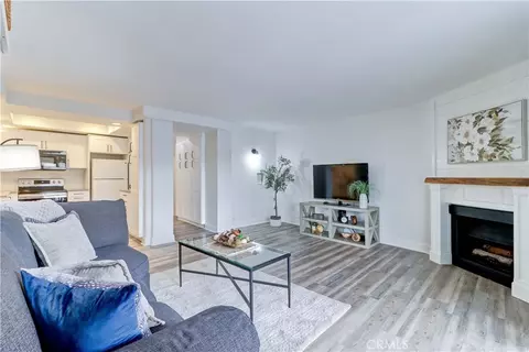 4570 Cove Dr #A, Carlsbad, CA 92008