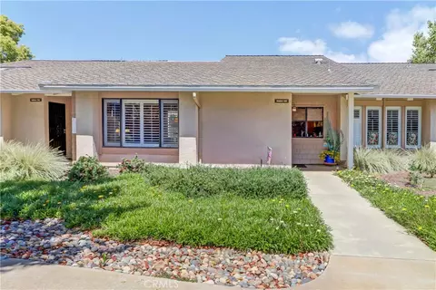 8566 Fallbrook Cir 706-b, Huntington Beach, CA 92646
