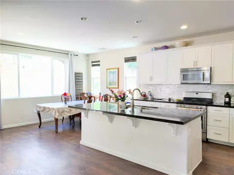 Kitchen - 11811 Cramer Rd, Yucaipa, CA 92399 photo 3 of 5