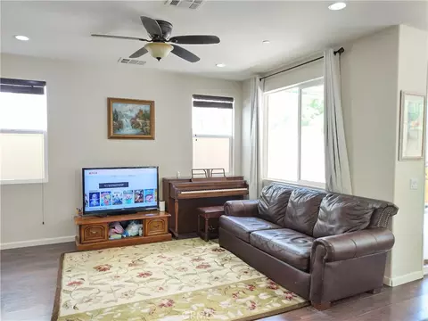 Living - 11811 Cramer Rd, Yucaipa, CA 92399 photo 3 of 3