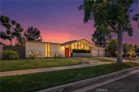 Exterior - 610 E Briardale, Orange, CA 92865 photo 3 of 10