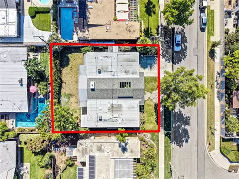 View/Area - 610 E Briardale, Orange, CA 92865 photo 1 of 2