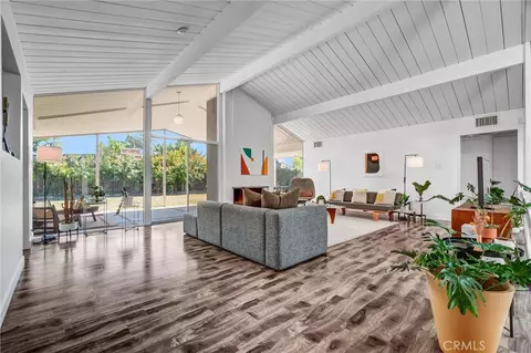 Living - 610 E Briardale, Orange, CA 92865 photo 2 of 2