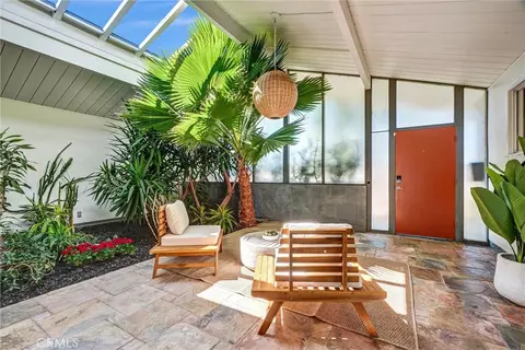 Exterior - 610 E Briardale, Orange, CA 92865 photo 5 of 10