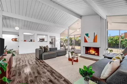 Living - 610 E Briardale, Orange, CA 92865 photo 1 of 2