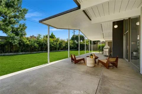 Exterior - 610 E Briardale, Orange, CA 92865 photo 7 of 10