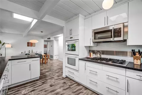 Kitchen - 610 E Briardale, Orange, CA 92865 photo 3 of 4