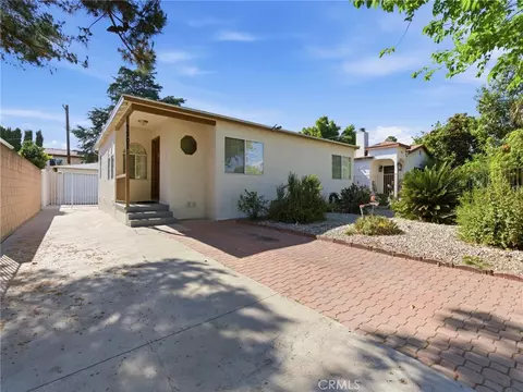 7307 Tyrone Ave, Van Nuys, CA 91405