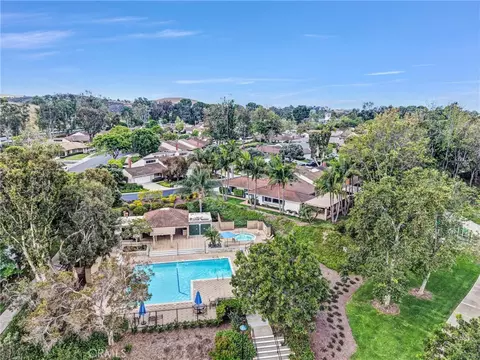 2 Featherwood, Irvine, CA 92612