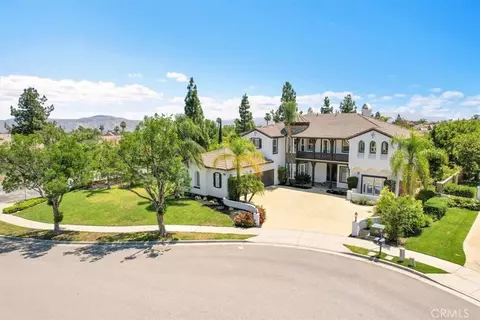 3795 Peregrin Cir, Corona, CA 92881