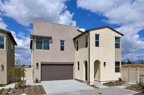 3413 E Moonstone Dr, Ontario, CA 91761