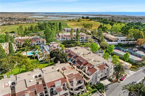 17172 Abalone #211, Huntington Beach, CA 92649