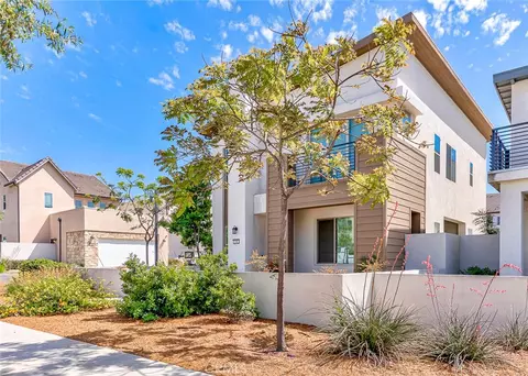 Exterior - 168 Scale, Irvine, CA 92618 photo 2 of 17
