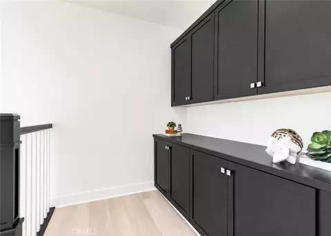 Entry Way - 168 Scale, Irvine, CA 92618 photo 5 of 5